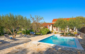 Lovely Home In Konjevrate